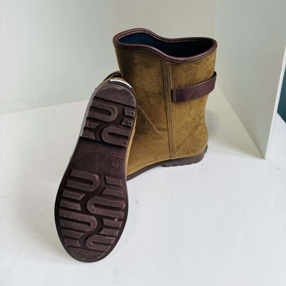 Charleston Shoe Co. Women's Legare Rain Boot. Size 9 - Picture 9 of 12